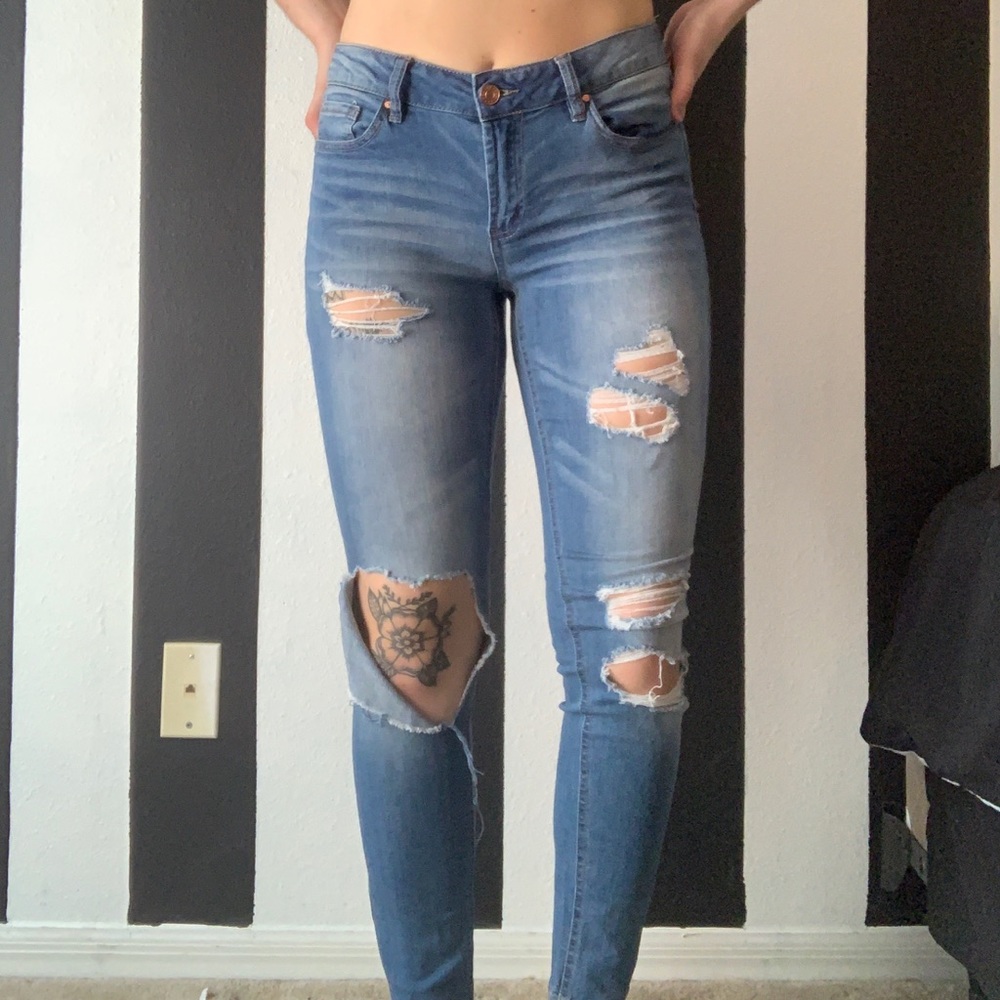SKINNY HIGH RISE JEANS